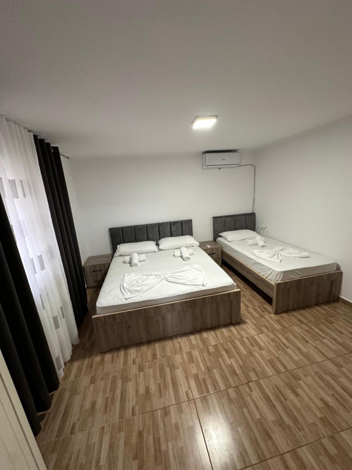 Elby Apartments Berat Exterior photo